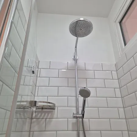 Apartment Exklusive 3-zimmer-wohnung, 2 Ebenen, Messe, Zentrum, 67 M2